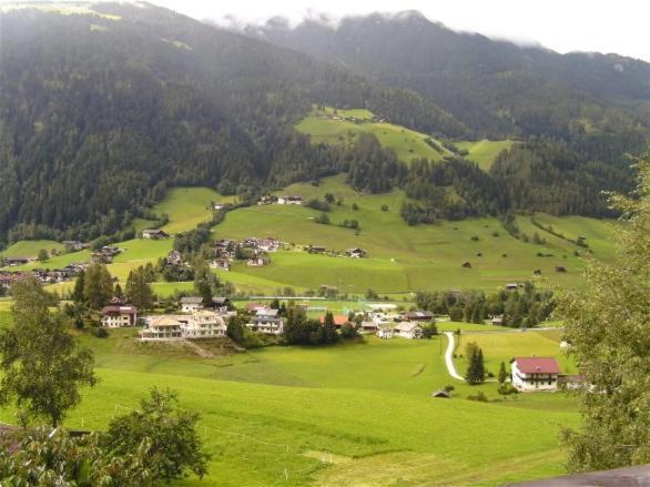 Apartment`s Haus Tegischer Neustift im Stubaital Exterior foto